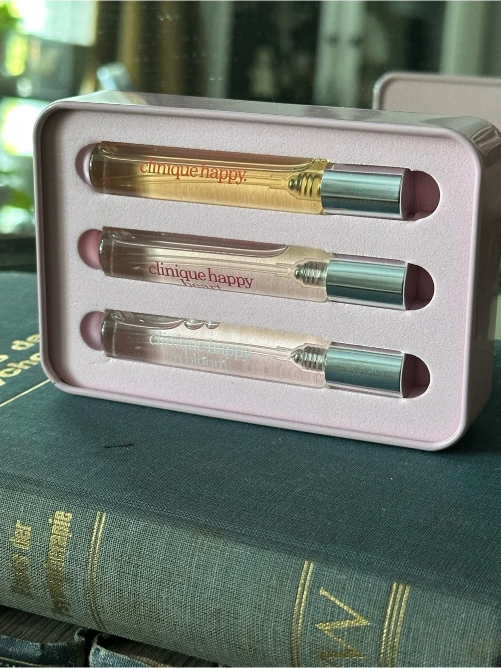 Clinique Pale Pink Travel Rollerball Fragrance Trio